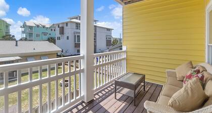 Lemoncello by Carolina Retreats