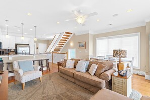 Studio (5 Bedrooms) | Property amenity - Lemoncello by Carolina Retreats (Carolina Beach)