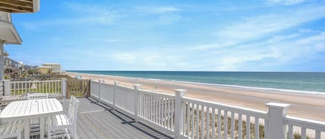 Studio (4 Bedrooms) | Outdoor dining