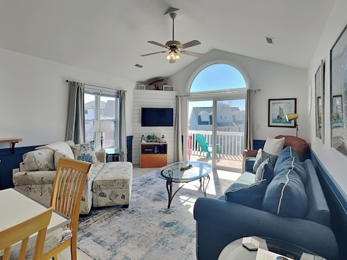 Lowe Tide by Topsail Realty