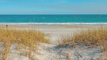 Studio (4 Bedrooms) | Property amenity