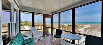 The Caroline by Topsail Realty