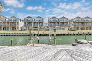 Studio (4 Bedrooms) | Property amenity
