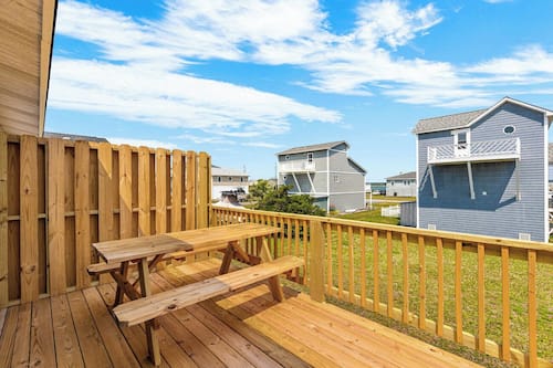 Studio (2 Bedrooms) | Property amenity