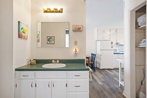 Studio (2 Bedrooms) | Équipement de l’hébergement