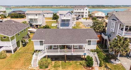 Catch A Wave by Topsail Realty