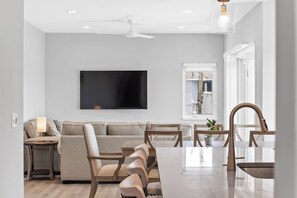 开间 (4 Bedrooms) | 住宿服务设施