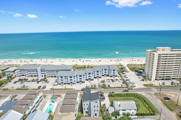 Studio (4 Bedrooms) | Tiện nghi, dịch vụ nơi lưu trú