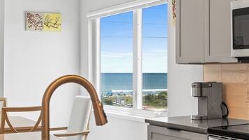 Studio (4 Bedrooms) | Kemudahan hartanah