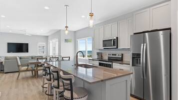 Studio (4 Bedrooms) | Property amenity