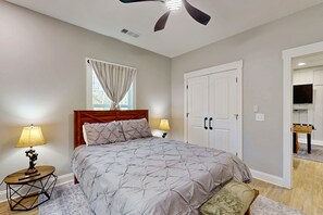 2 Schlafzimmer, Bügeleisen/Bügelbrett, Internetzugang, Bettwäsche