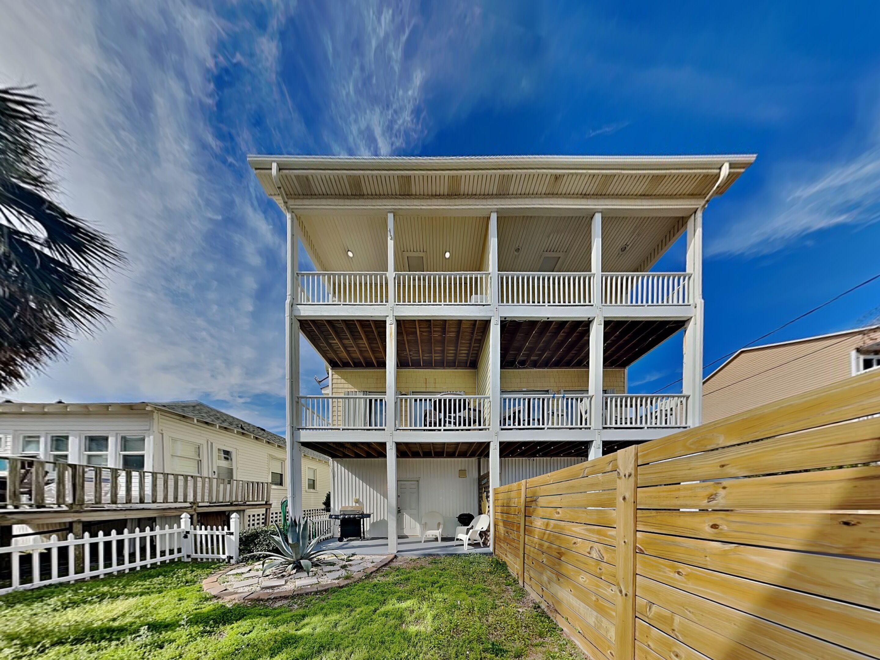 Studio (3 Bedrooms) | Property amenity