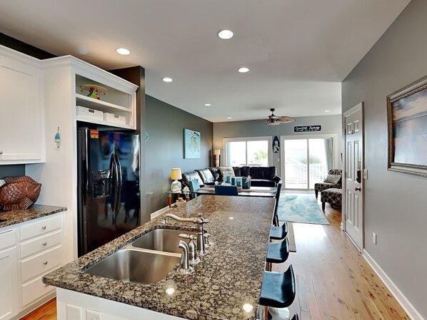 Estudio (3 Bedrooms) | Servicio de la propiedad