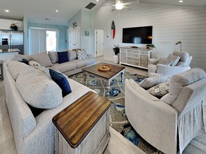 Studio (4 Bedrooms) | Property amenity