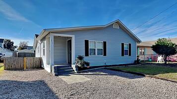 Studio (3 Bedrooms) | Kemudahan hartanah