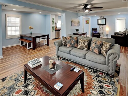 East Coast Ku'uipos Cottage by Carolina Retreats