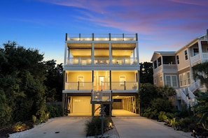 Property amenity - Beaches Be Crazy by Carolina Retreats (Carolina Beach)