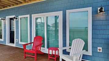 Studio (Multiple Bedrooms) | Property amenity