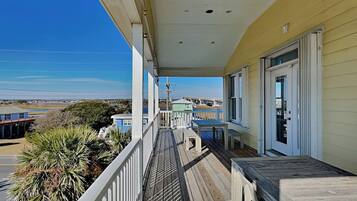 Studio (4 Bedrooms) | Property amenity