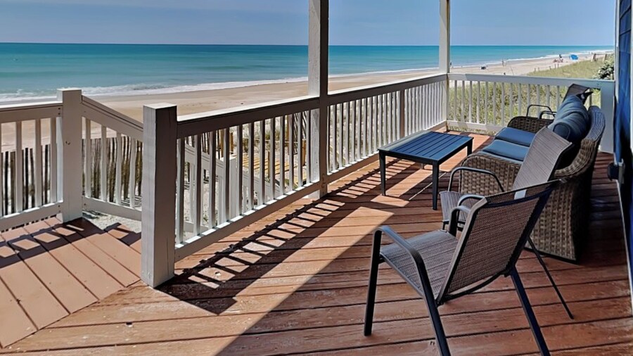 Pelican Landing by Topsail Realty