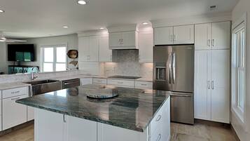 Studio (5 Bedrooms) | Property amenity