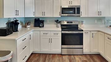 Studio (2 Bedrooms) | Property amenity