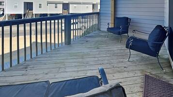 Studio (2 Bedrooms) | Property amenity