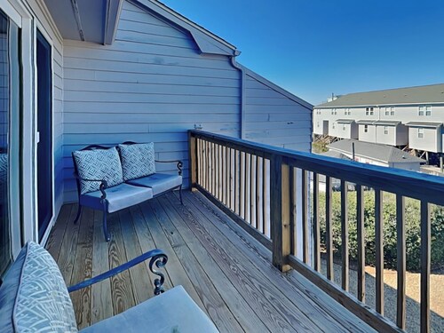 Dove's Landing by Topsail Realty