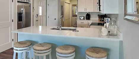 Studio (2 Bedrooms) | Property amenity