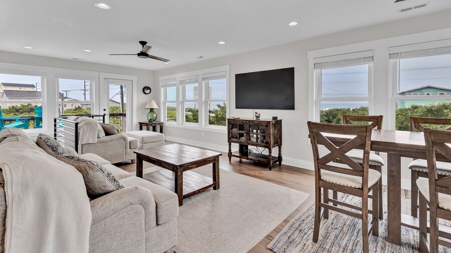 Oceanwatch Cottage by Topsail Realty