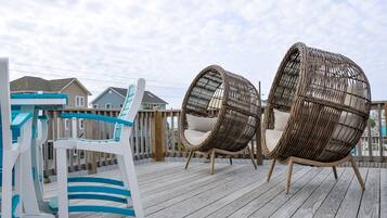 Studio (2 Bedrooms) | Bagian depan properti