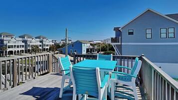 Studio (2 Bedrooms) | Fasade