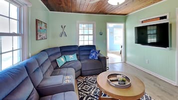 Studio (2 Bedrooms) | Property amenity