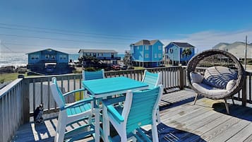 Studio (2 Bedrooms) | Front of property