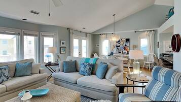 Studio (3 Bedrooms) | Front of property