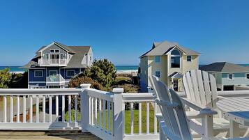 Studio (3 Bedrooms) | Property amenity