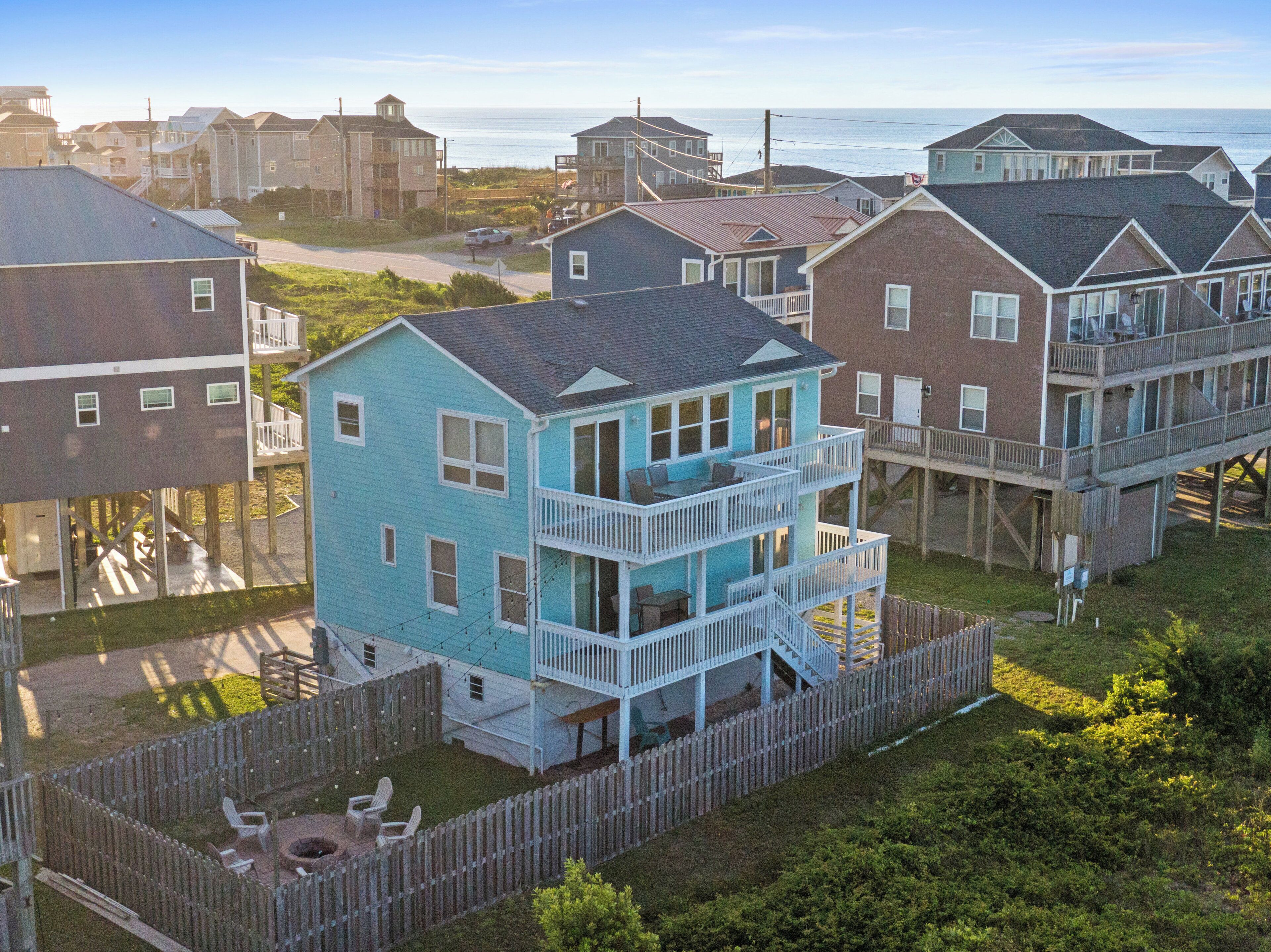 Studio (3 Bedrooms) | Property amenity