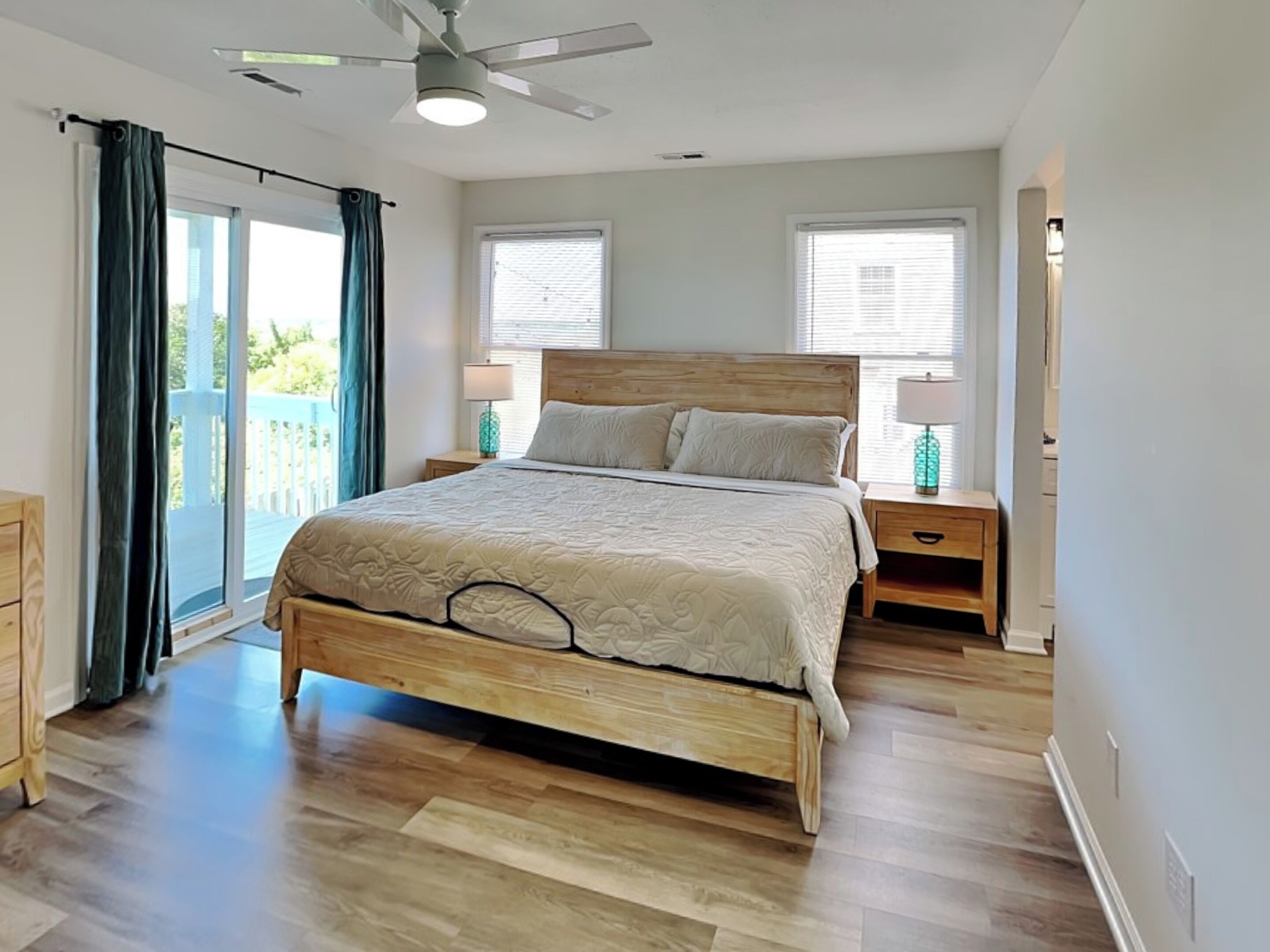 Studio (3 Bedrooms) | Property amenity