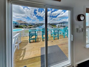 Studio (3 Bedrooms) | Property amenity