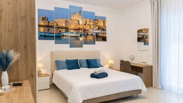2 Schlafzimmer, Zimmersafe, Schreibtisch, BĂŒgeleisen/BĂŒgelbrett