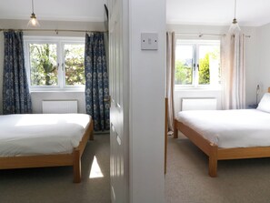 3 bedrooms, WiFi, bed sheets