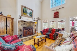 TV, fireplace, DVD player