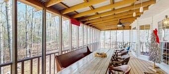 Charming family home with screened porch, game room and lake access nearby