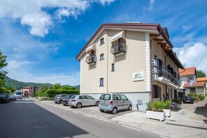 Exterior - Rossy Palace2 - Amalficoast Suites (Agerola Bomerano)