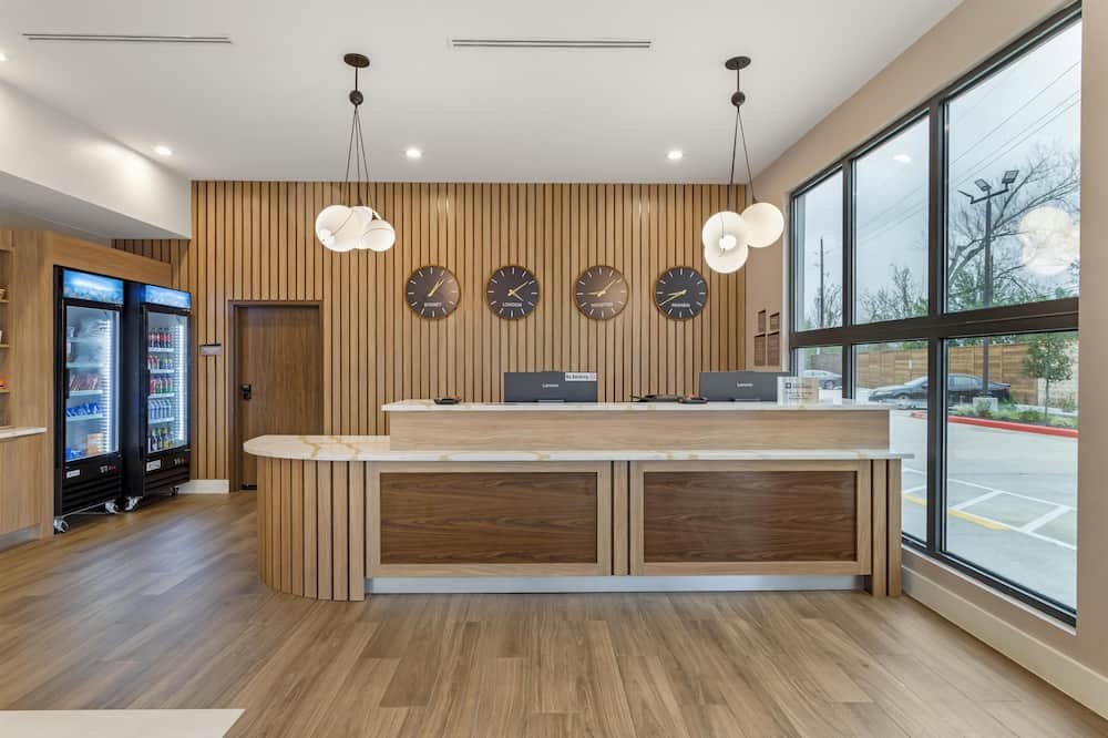 Best Western Plus Pearland/Houston Medical Center Hotel