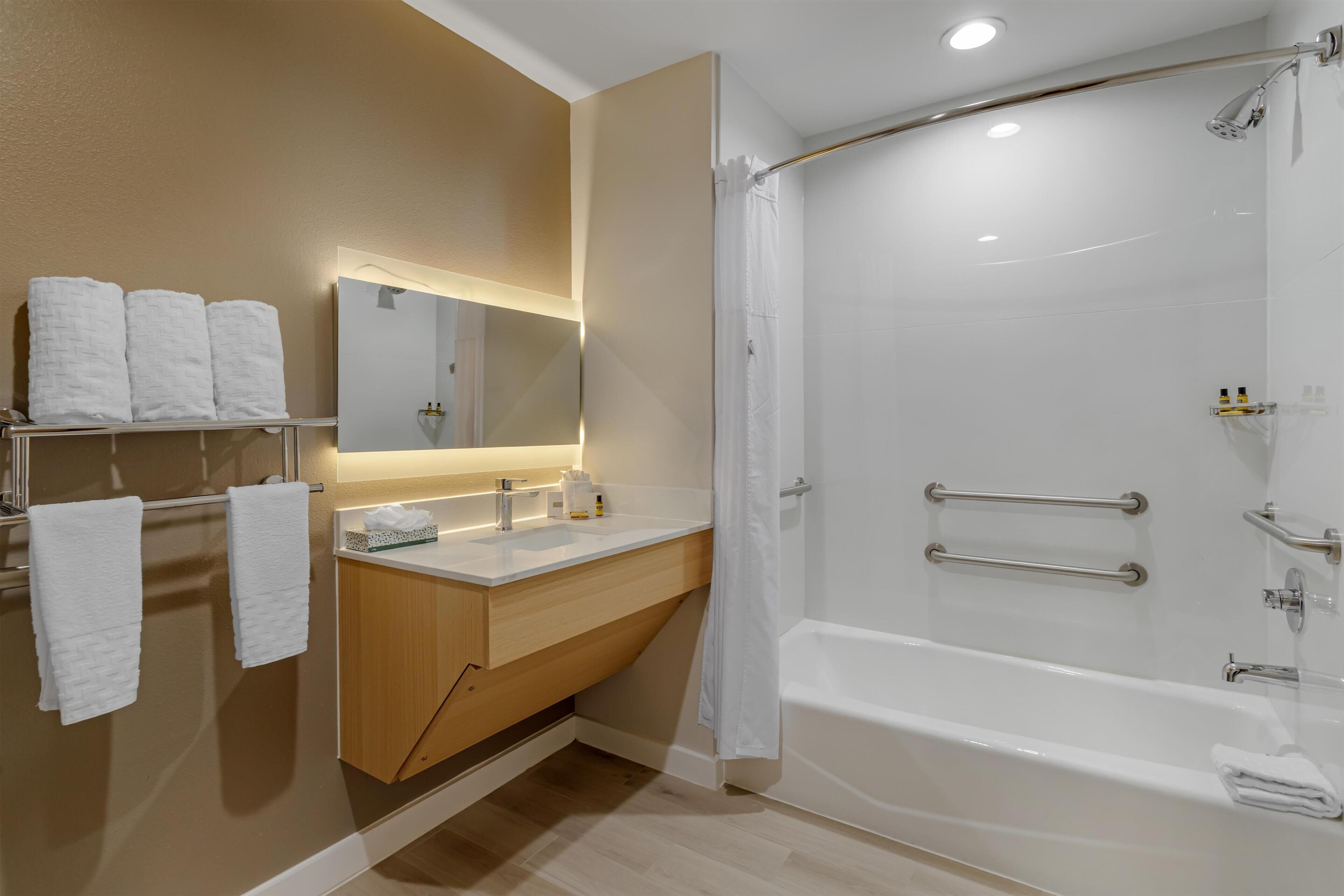 Photo - Best Western Plus Pearland/Houston Medical Center Hotel