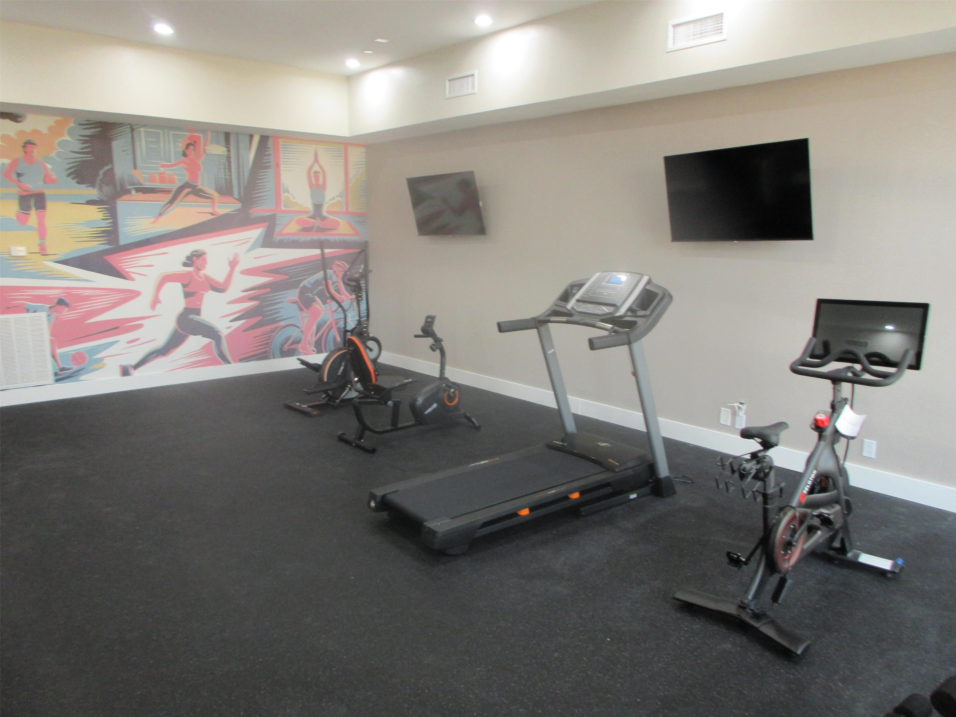 フ  ィットネス設備