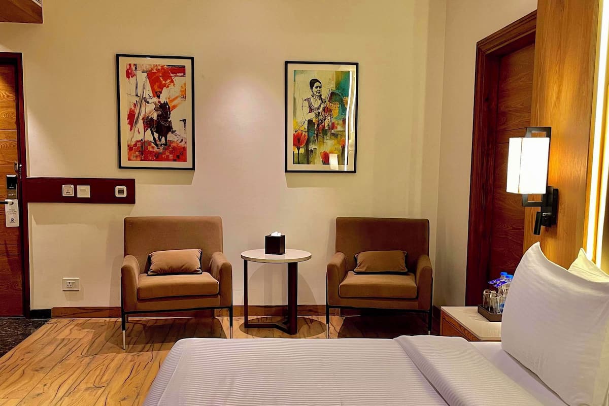 Premium Room, 1 Katil Raja (King), Non Smoking | Kalis bunyi, Wi-fi percuma 
