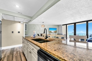 Condo, Multiple Beds (Edgewater Tower 2-608) | Interior