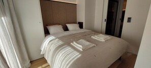 2 bedrooms, iron/ironing board, free WiFi - Trendy Flat in Gouden Winkeldriehoek nabij Strand (Knokke-Heist)